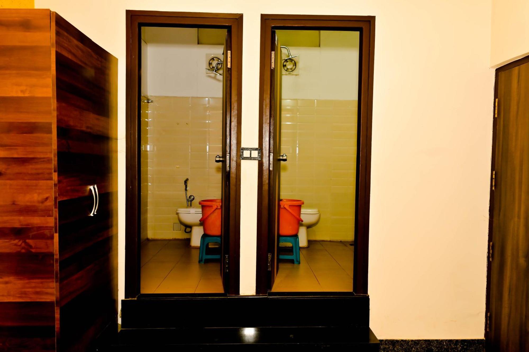 Townhouse Mk Hotel Chikmagalūr Buitenkant foto