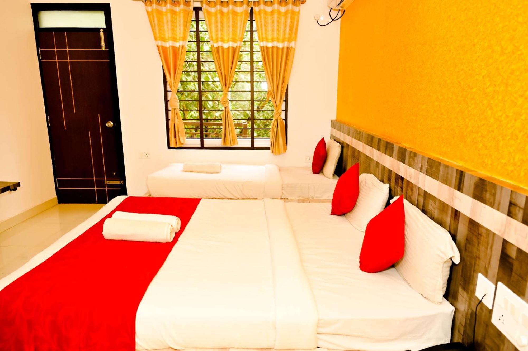 Townhouse Mk Hotel Chikmagalūr Buitenkant foto