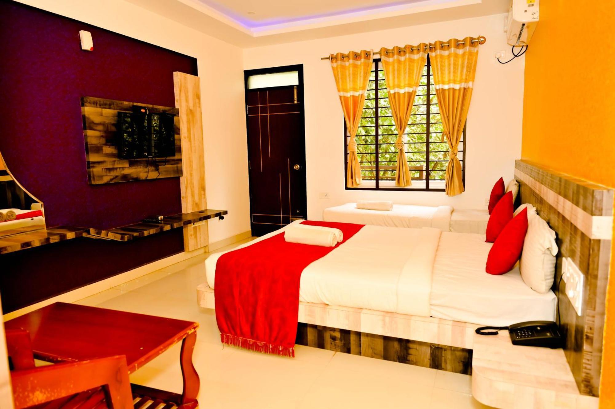 Townhouse Mk Hotel Chikmagalūr Buitenkant foto