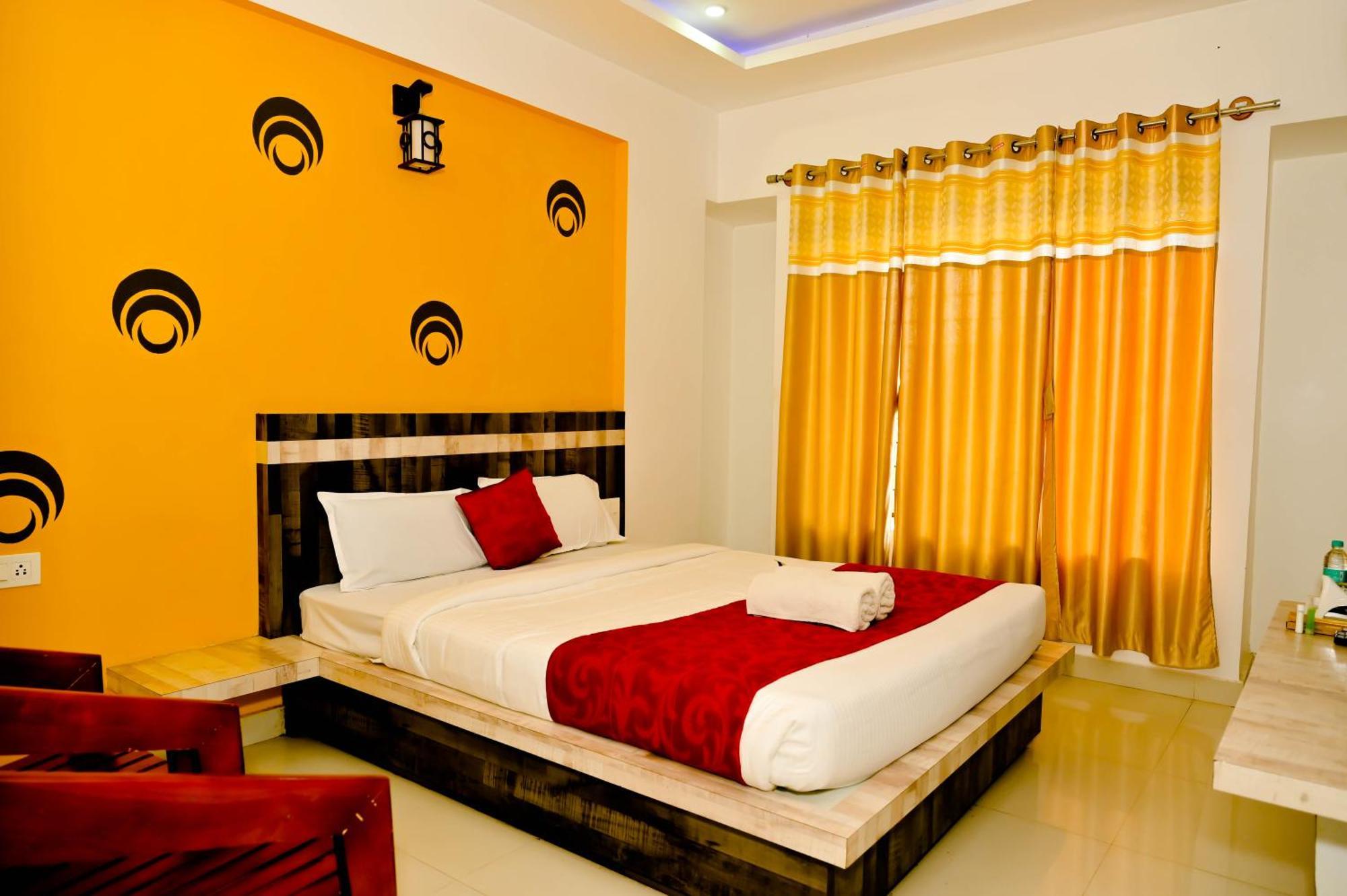 Townhouse Mk Hotel Chikmagalūr Buitenkant foto