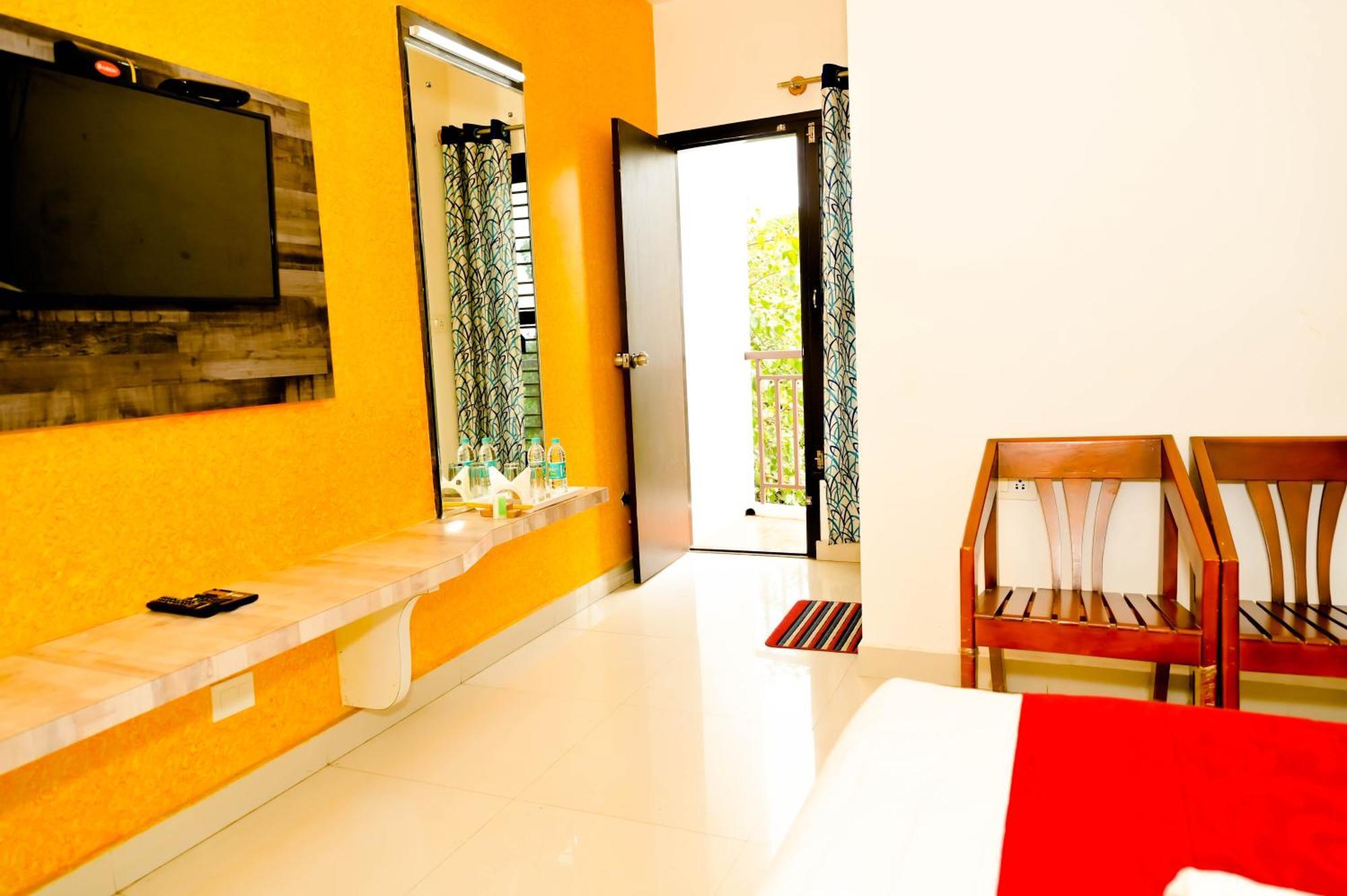 Townhouse Mk Hotel Chikmagalūr Buitenkant foto
