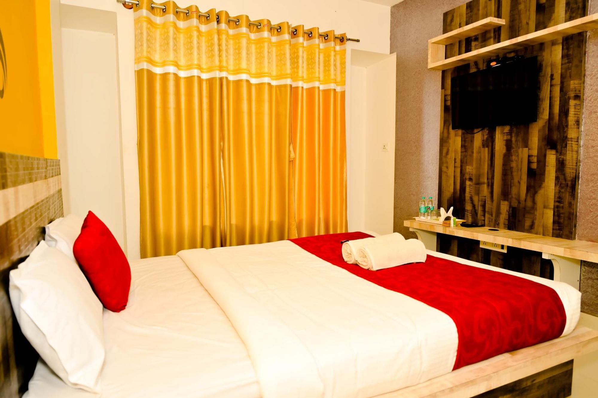 Townhouse Mk Hotel Chikmagalūr Buitenkant foto
